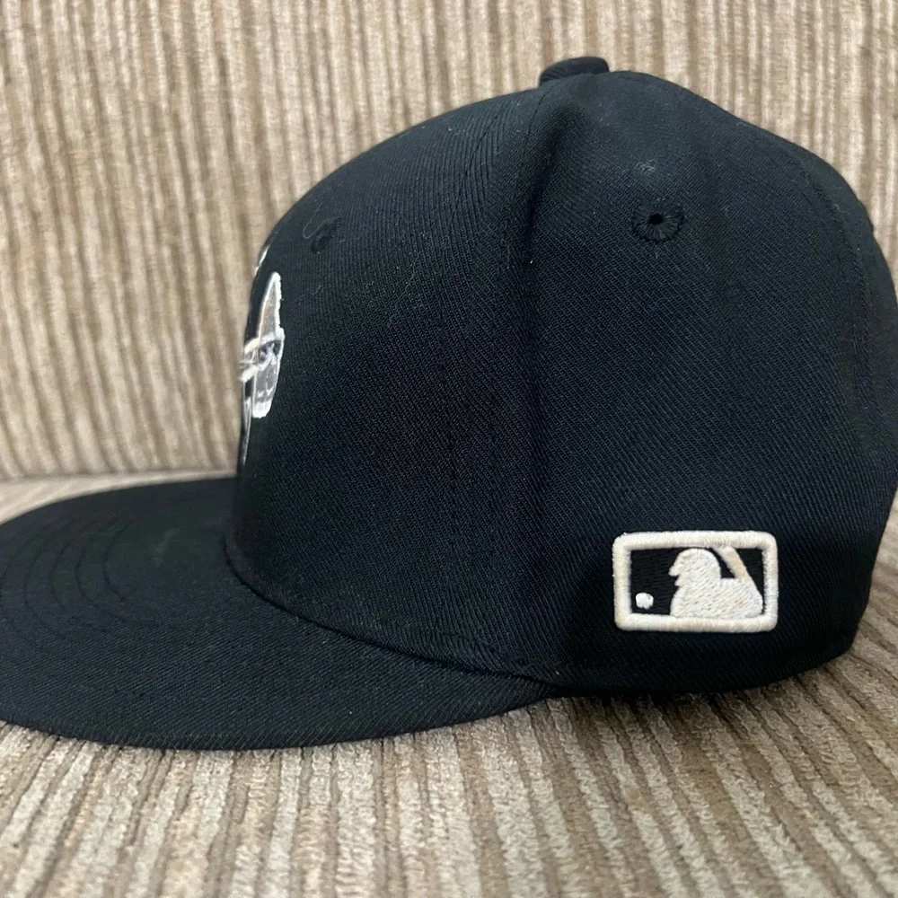 Atlanta Braves Kids MLB Elite Series Black Cap Size 6 5/8